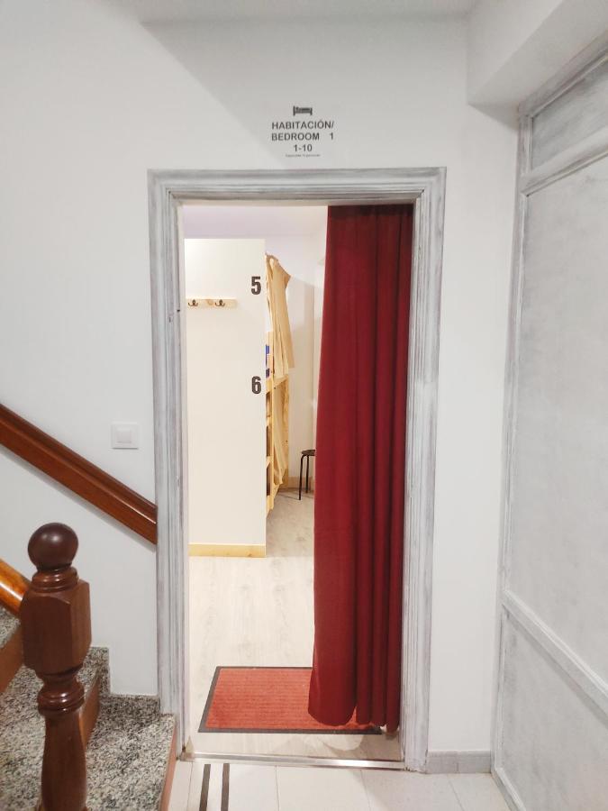 Albergue Santos Santiago de Compostela Bagian luar foto